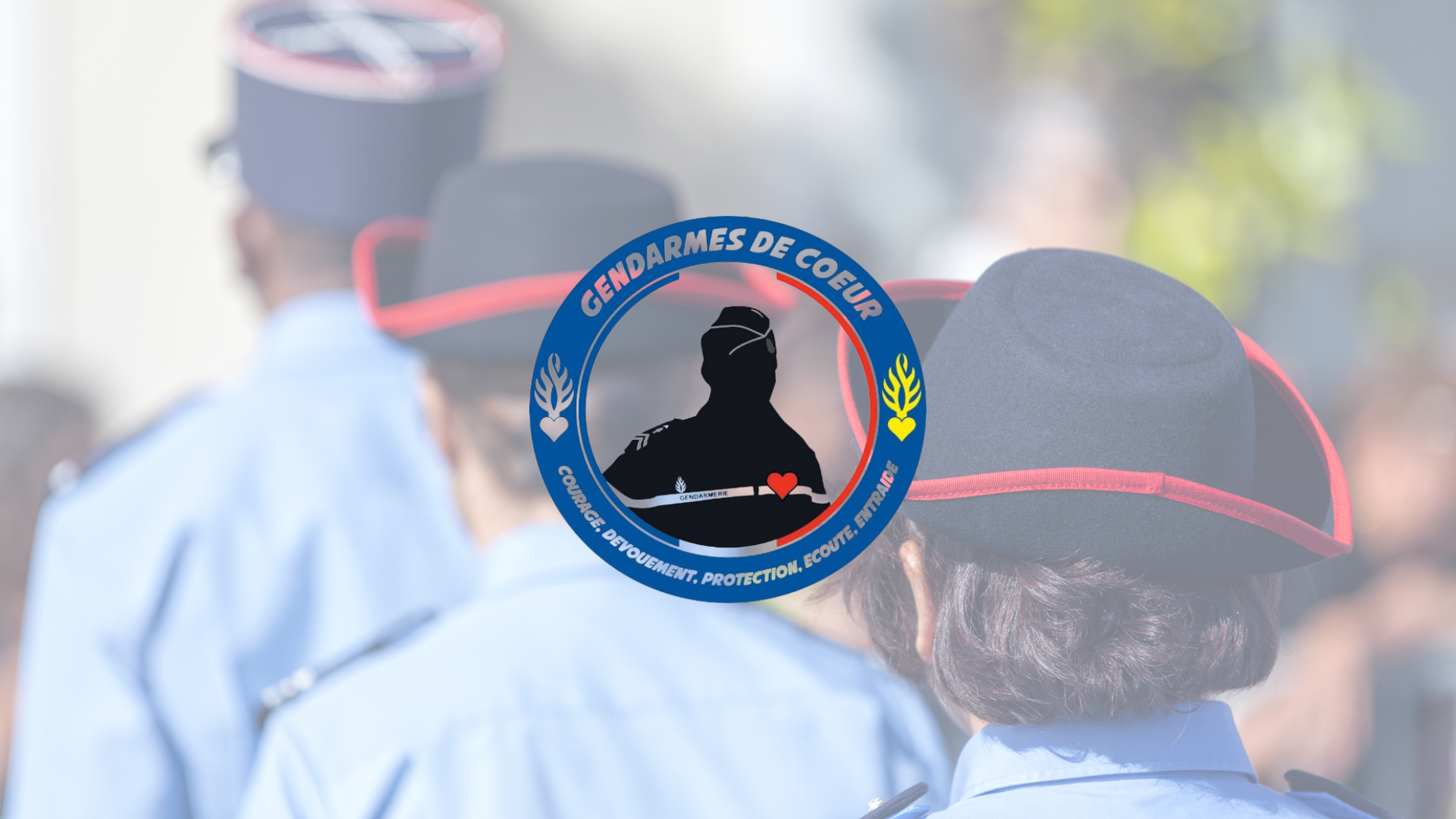 GDC 3 gendarmes dos défilé